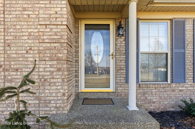 340 Jasper Ln, Mt Washington, KY 40047