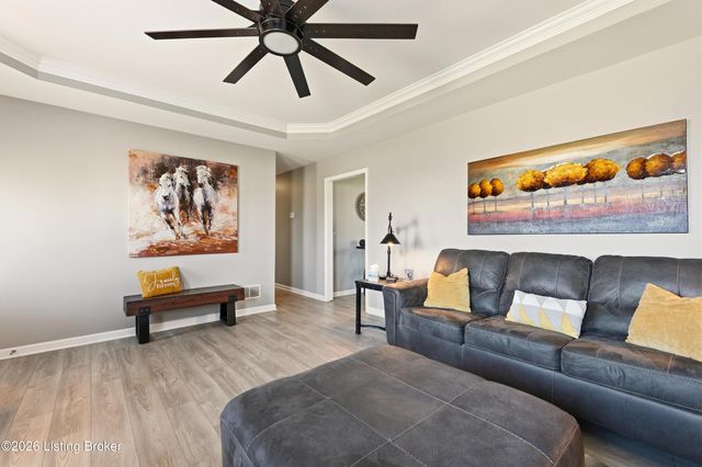 340 Jasper Ln, Mt Washington, KY 40047