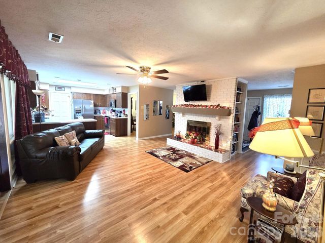 106 E Laurel Lane, Etowah, NC 28729