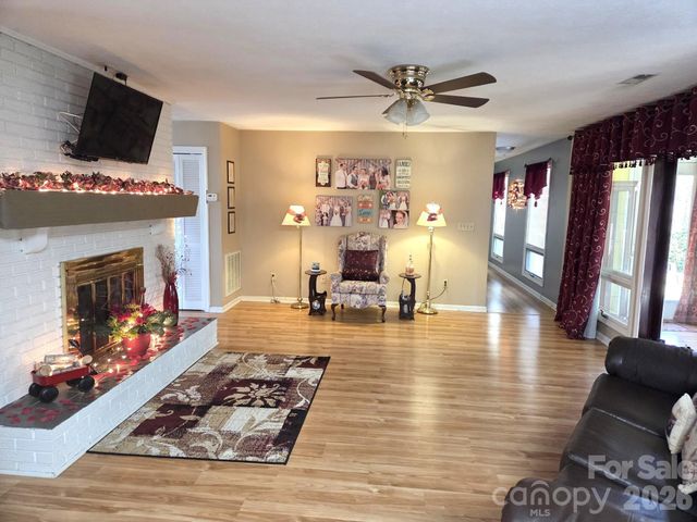 106 E Laurel Lane, Etowah, NC 28729