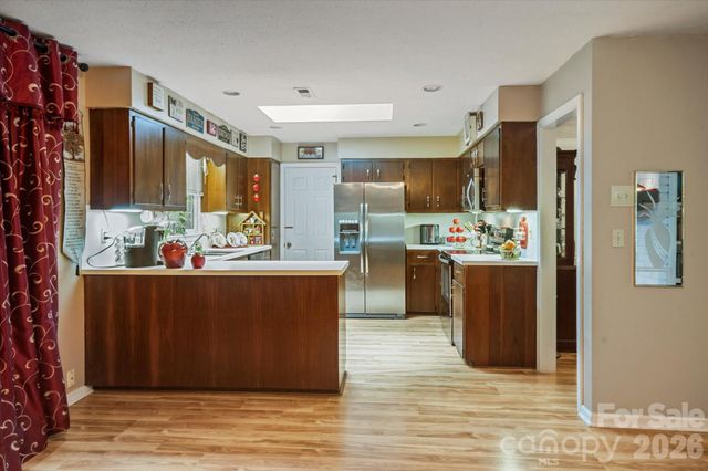 106 E Laurel Lane, Etowah, NC 28729