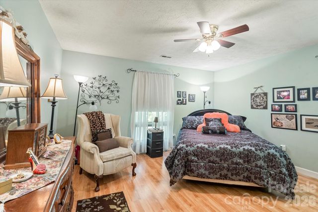 106 E Laurel Lane, Etowah, NC 28729