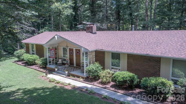 106 E Laurel Lane, Etowah, NC 28729