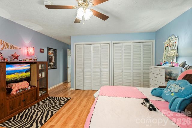 106 E Laurel Lane, Etowah, NC 28729