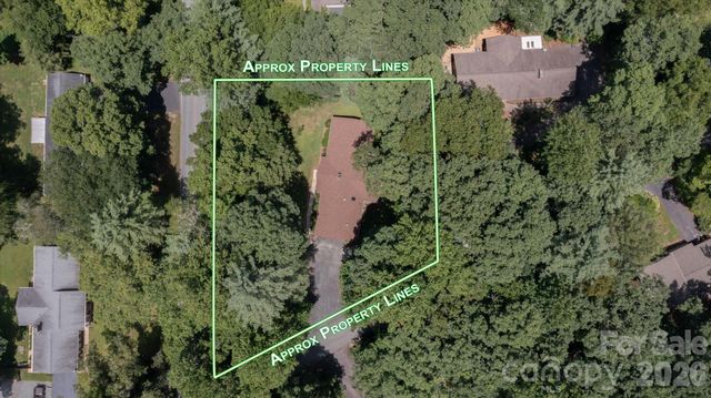 106 E Laurel Lane, Etowah, NC 28729