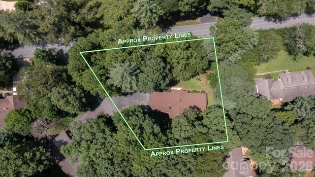 106 E Laurel Lane, Etowah, NC 28729