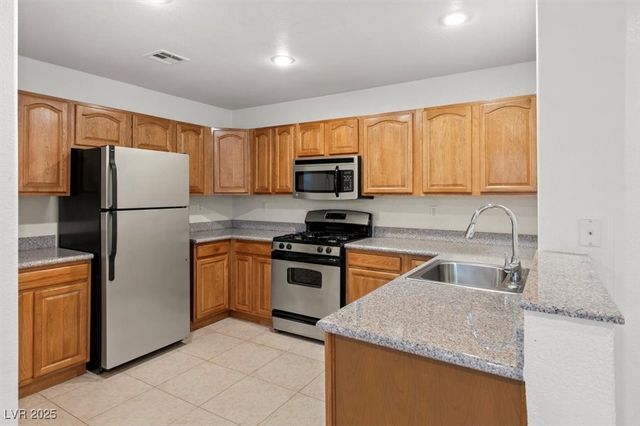 9267 Hollander Avenue, Las Vegas, NV 89148