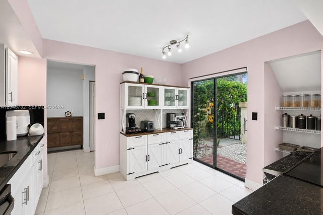 7758 La Mirada Dr 7758, Boca Raton, FL 33433