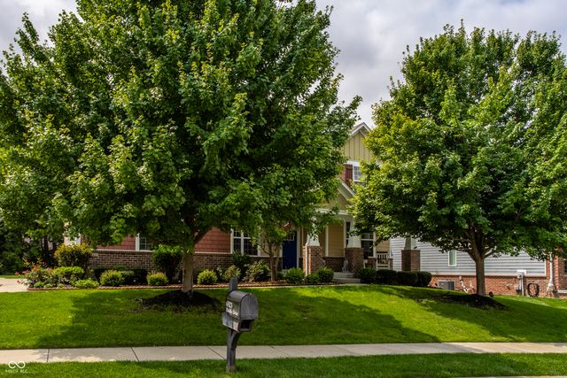 6523 Paddle Drive, Carmel, IN 46033