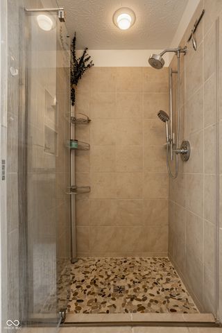 6523 Paddle Drive, Carmel, IN 46033