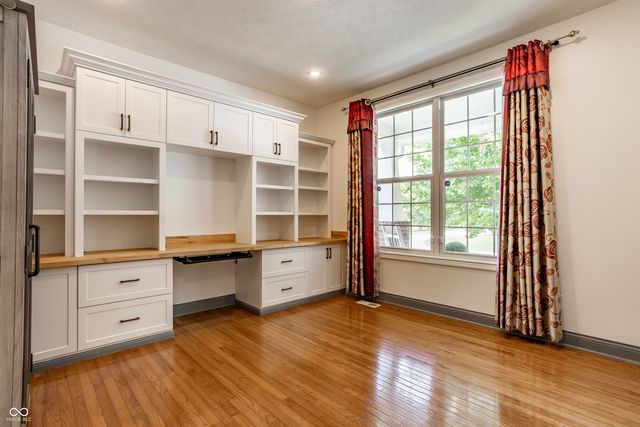 6523 Paddle Drive, Carmel, IN 46033