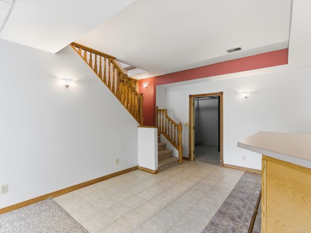 3172 Pine Tree Court, Waterford Twp, MI 48329