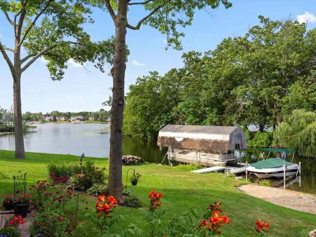 3172 Pine Tree Court, Waterford Twp, MI 48329