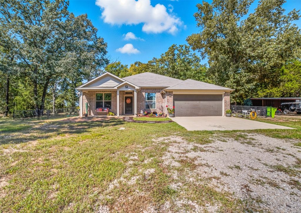 8676 State Highway 19, Edgewood, TX 75117