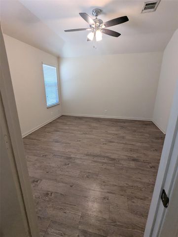 129 Park LN, San Marcos, TX 78666