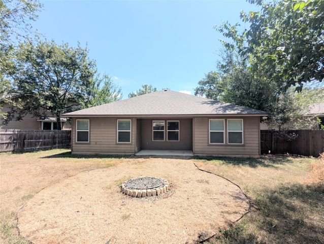 129 Park LN, San Marcos, TX 78666