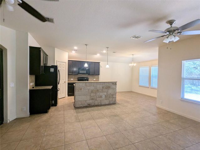 129 Park LN, San Marcos, TX 78666