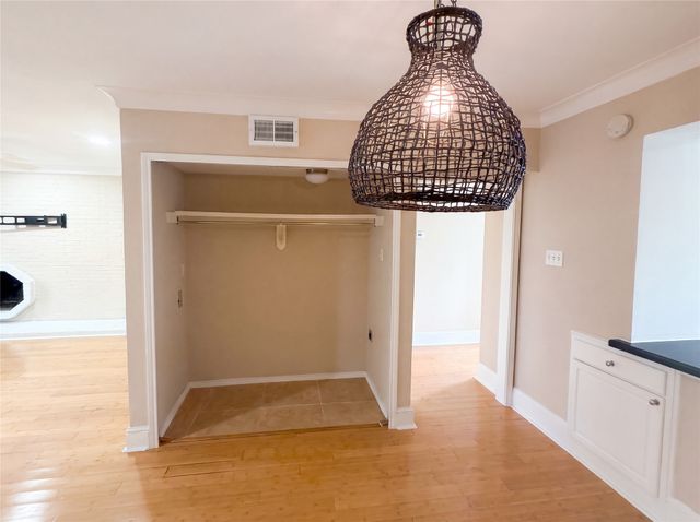7734 Meadow Road 223, Dallas, TX 75230
