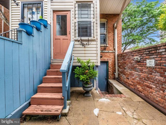 2700 SAINT PAUL STREET, Baltimore, MD 21218