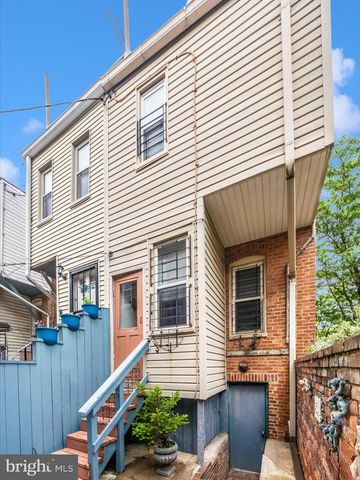2700 SAINT PAUL STREET, Baltimore, MD 21218
