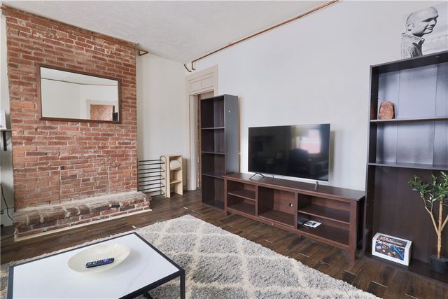 1707 Locust St 2, Downtown Pgh, PA 15219