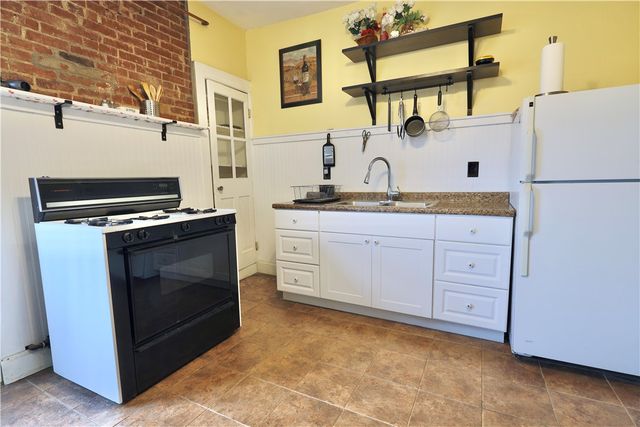 1707 Locust St 2, Downtown Pgh, PA 15219