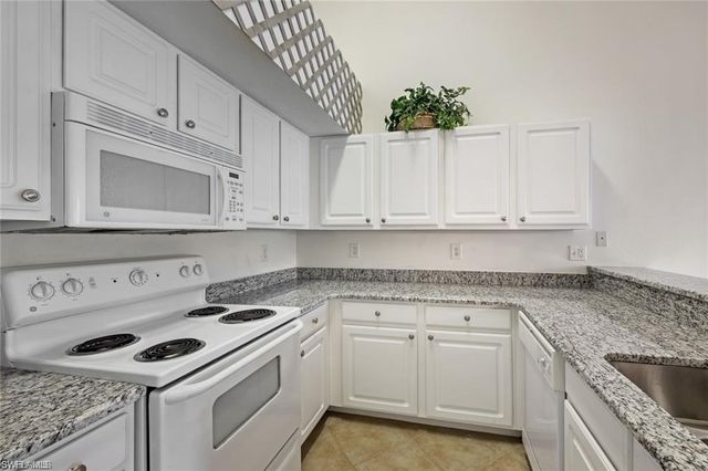 4122 Residence DR 119, Fort Myers, FL 33901