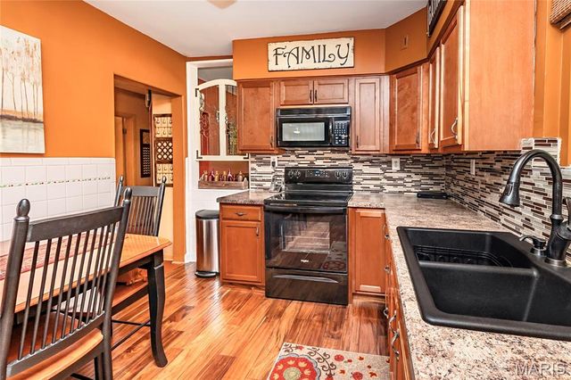 11834 Tescord Drive, St Louis, MO 63128