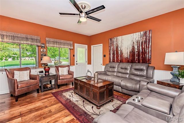 11834 Tescord Drive, St Louis, MO 63128