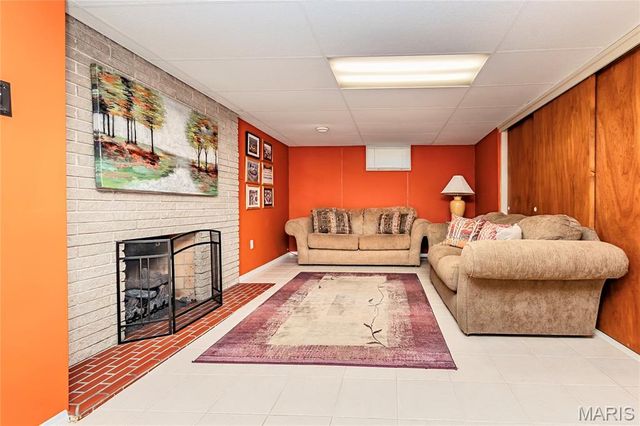 11834 Tescord Drive, St Louis, MO 63128