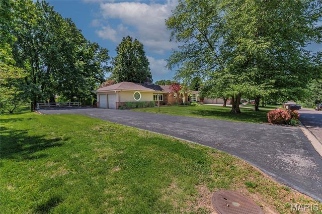 11834 Tescord Drive, St Louis, MO 63128