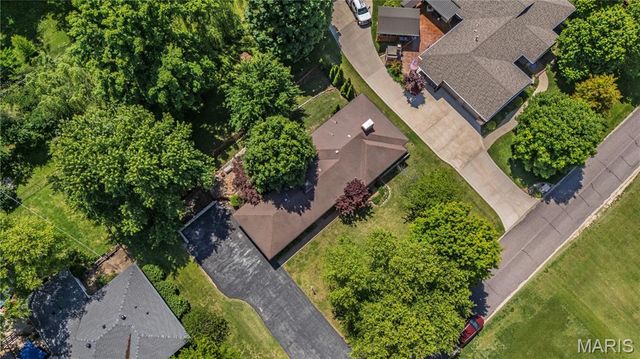 11834 Tescord Drive, St Louis, MO 63128