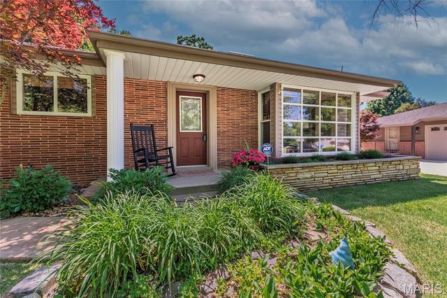 11834 Tescord Drive, St Louis, MO 63128