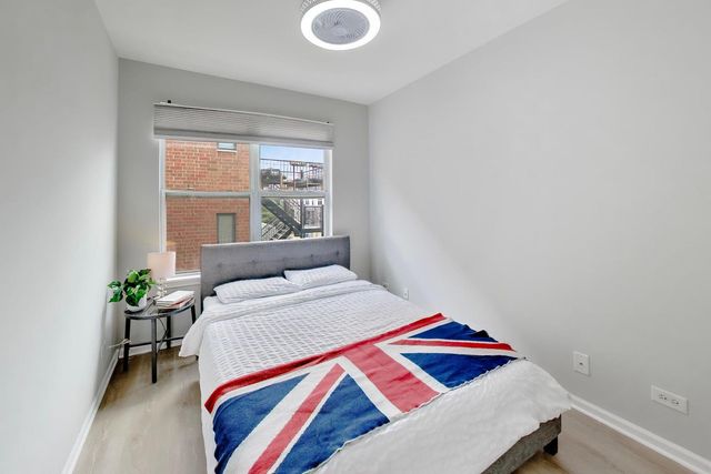 2555 W Moffat Street D, Chicago, IL 60647