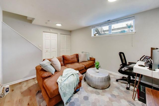 2555 W Moffat Street D, Chicago, IL 60647