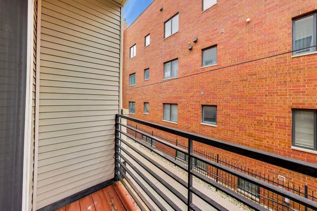 2555 W Moffat Street D, Chicago, IL 60647