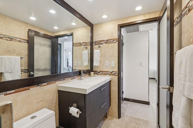 5601 Collins Avenue 1716, Miami Beach, FL 33140