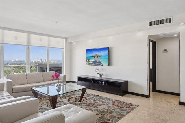 5601 Collins Avenue 1716, Miami Beach, FL 33140