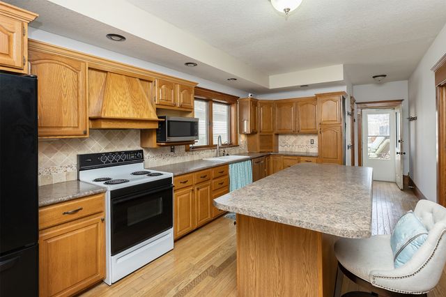 1807 Walnut Street, Granger, IA 50109