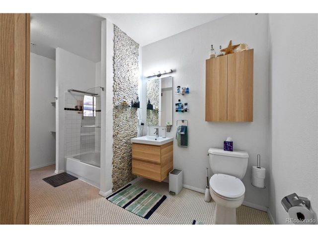 3225 Blake St 8, Denver, CO 80205