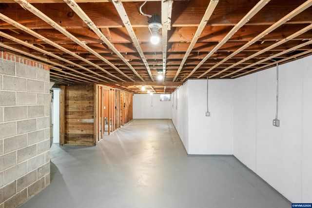 5300 SW Whitby Av, Corvallis, OR 97333