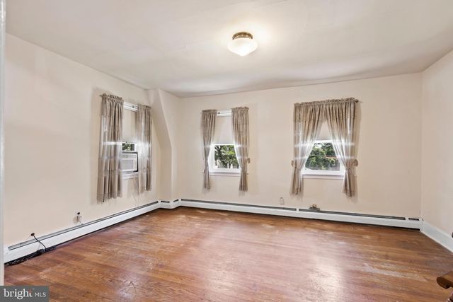242 HENLEY RD, Wynnewood, PA 19096