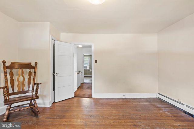 242 HENLEY RD, Wynnewood, PA 19096