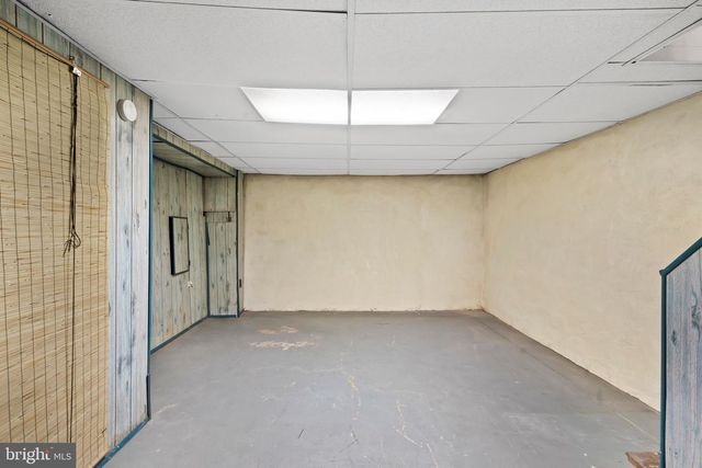 242 HENLEY RD, Wynnewood, PA 19096