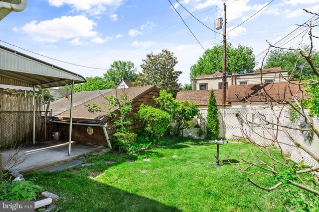 242 HENLEY RD, Wynnewood, PA 19096