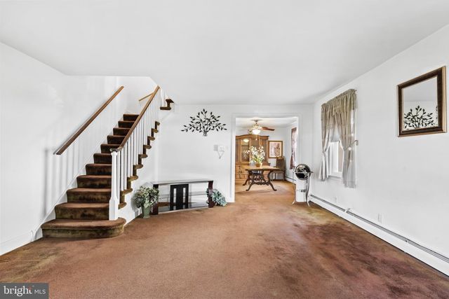 242 HENLEY RD, Wynnewood, PA 19096