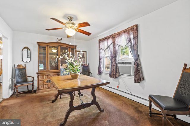 242 HENLEY RD, Wynnewood, PA 19096