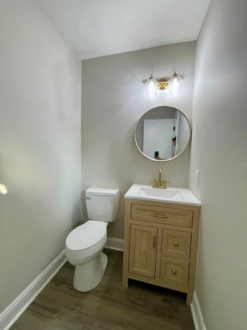 3255 Sutherland Drive, Lexington, KY 40517