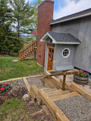 15 Antler Road, Campton, NH 03223