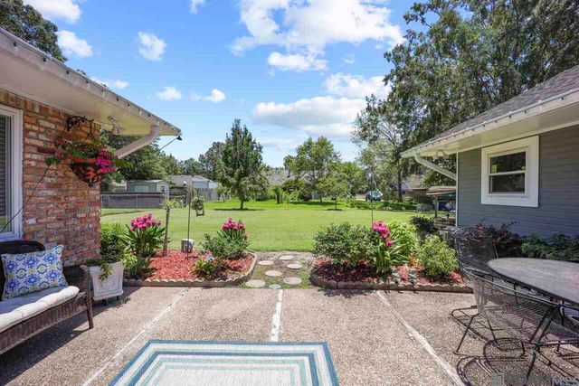 6225 Chattanooga Dr, Baton Rouge, LA 70817